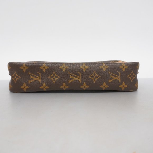 LOUIS VUITTON Brown Monogram Clutch Bag - Picture 3 of 15